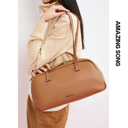 Amazing Song乙颂  枕头包 保龄球新款牛皮大容量单肩棒球包女 商品图3