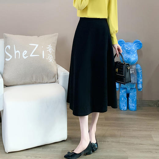 奢姿2024年冬装新款大码女装时尚简约半身裙胖妹妹半松紧遮胯裙子9924452408 商品图1