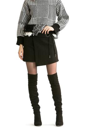 NOIR 黑色信封式短裙 812