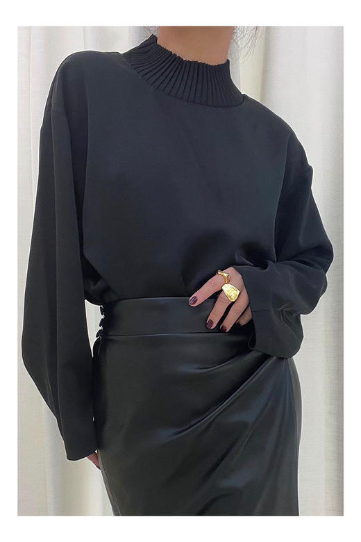 Viktoria Chan | AW22047 Kira blouse  [长袖衬衫 黑 / 白 ] 商品图0