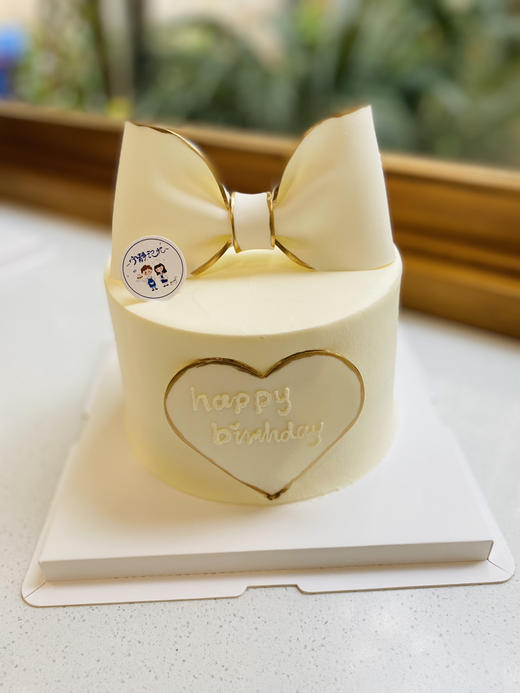 翻糖蝴蝶结奶油蛋糕 下单前请仔细阅读商品详情 商品图0