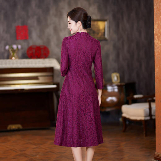 WD-WZ412嫁女儿新娘妈妈礼服高贵洋气冬季加厚结婚母亲旗袍紫红色连衣裙女 商品图4