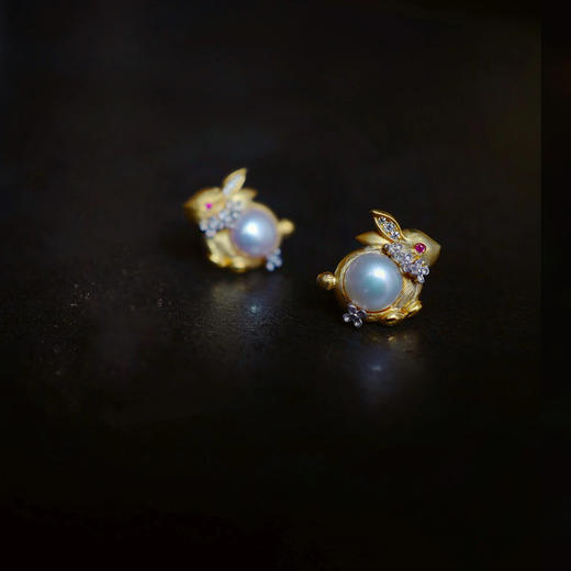 龢盒原创 9k金镶银桂金兔珍珠耳钉 商品图3