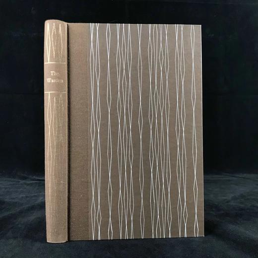 特罗洛普《巴彻斯特养老院》（1976） 数十幅幅插图 精装18开带书匣 商品图1