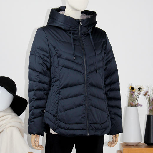 FOCALS福柯斯新款纯色修身连帽短款连帽羽绒服FRGDD827 商品图2