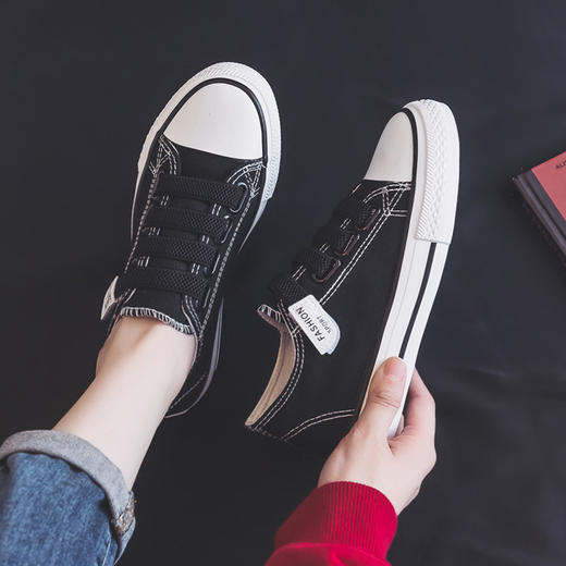 【新款百搭潮流】魔术贴帆布鞋女2022新款春夏季薄款粘扣街拍懒人潮鞋小黑鞋子板鞋 商品图1