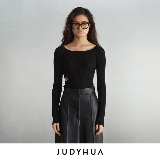 JUDYHUA 红唇设计一字领针织上衣 商品图0