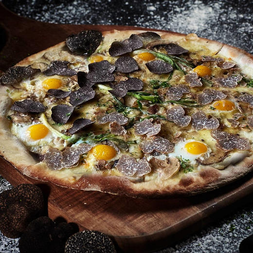 新鲜黑&白松露牛肝菌蘑菇披萨 Porcini Mushroom Pizza with Fresh Black/White Truffle 商品图0
