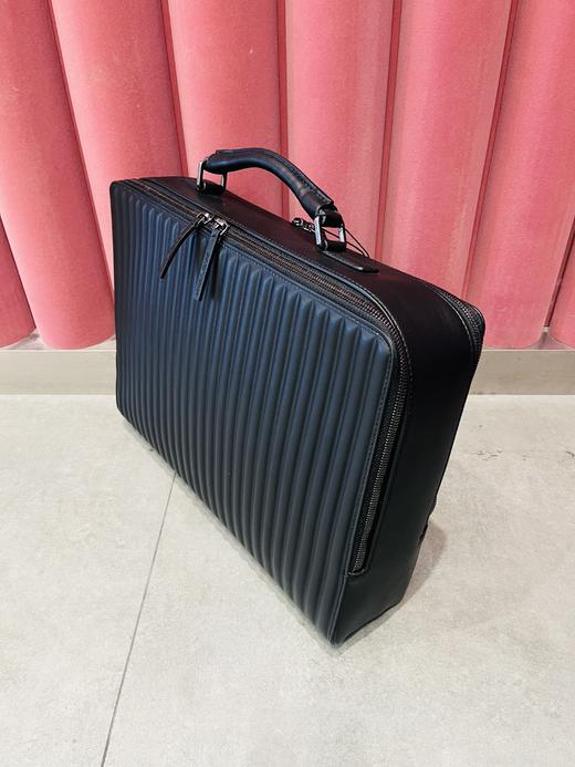 E ARMANI 公事包男  Y4P353Y096J-80001 .40%POLYESTER 60%POLYURETHANE 商品图1