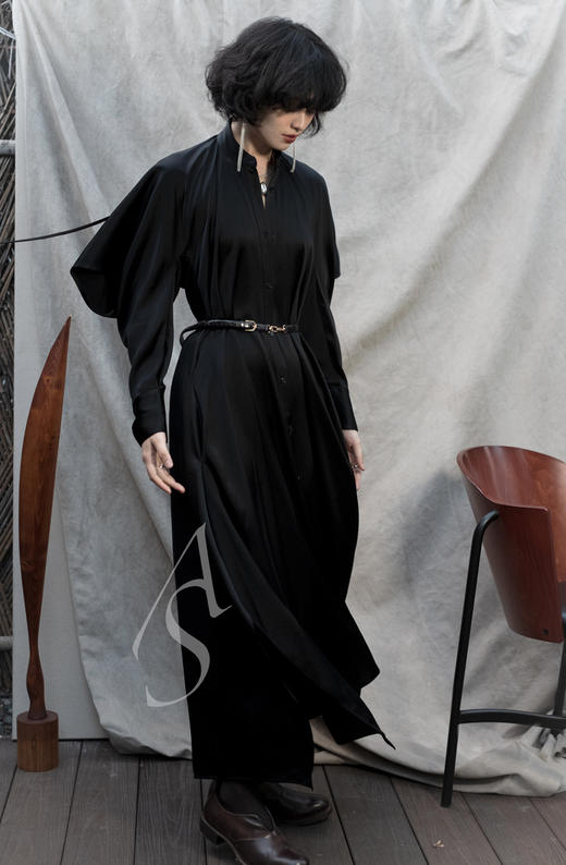 Ashlyn  黑色dillan缎面两穿袖衬衫连衣裙 商品图2