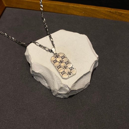 Gucci古驰   蜜蜂刻花项链 商品图4