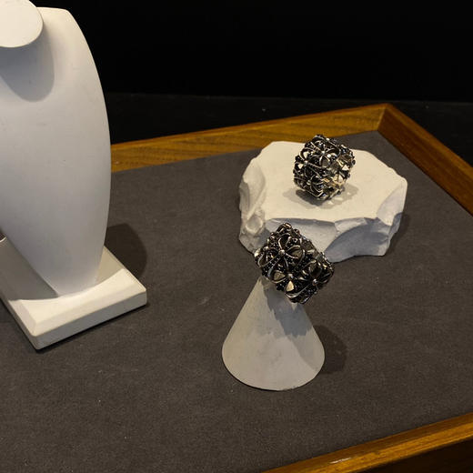 黑钻圆墓葬戒 商品图4