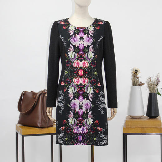 FOCALS福柯斯新款通勤圆领长袖印花拼接中长款连衣裙FYSCX270100 商品图0