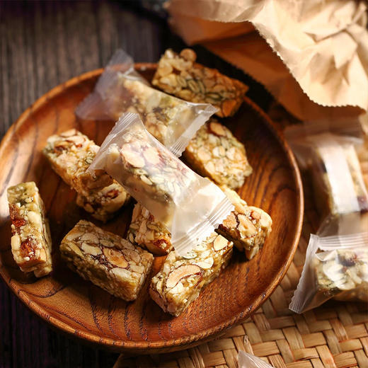 浔隐山 坚果酥 果仁酥糖 腰果核桃花生杏仁芝麻糕点零食小吃200g 商品图1