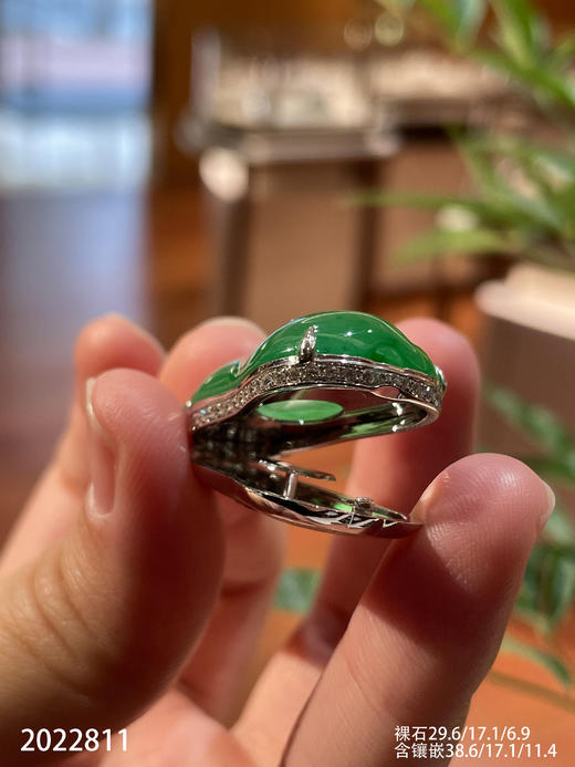 近玻璃木纳艳绿福瓜吊坠【2022811】具体价格微信咨询 商品图7