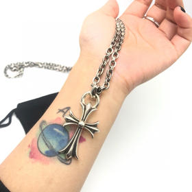 Chrome Hearts克罗心 
经典十字