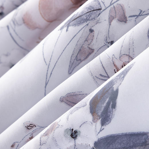 多喜爱 100S兰精天丝空调被 花朝如约水洗纯蚕丝夏薄被（粉/蓝）（单件不含枕袋）cs 商品图2