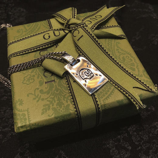 𝐆𝐮𝐜𝐜•Ghost小鬼精灵 骷髅 双面方牌项链 商品图1