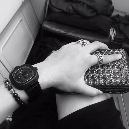 十字花旋转戒指 商品图1