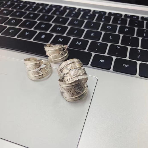 Goro’s 高桥吾郎 热卖款纯银色羽毛戒 商品图2