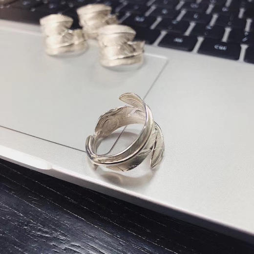 Goro’s 高桥吾郎 热卖款纯银色羽毛戒 商品图1