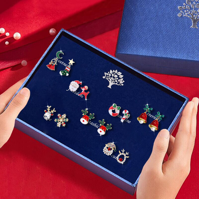 【 圣诞节礼物 】六鑫珠宝 圣诞礼盒可爱卡通圣诞耳钉套装 S925银针