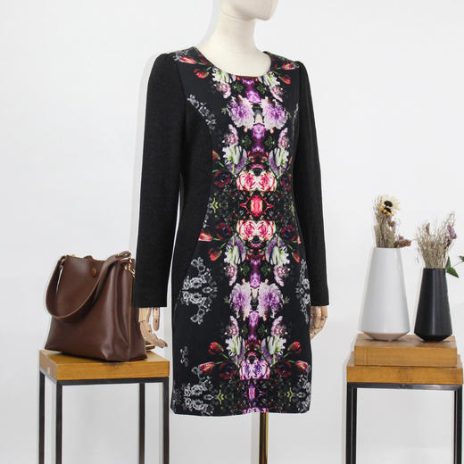 FOCALS福柯斯新款通勤圆领长袖印花拼接中长款连衣裙FYSCX270100 商品图1