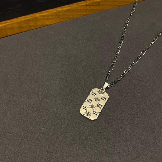Gucci古驰   蜜蜂刻花项链 商品图3