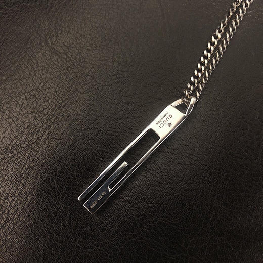 𝐆𝐮𝐜𝐜*情侣G字竖长条吊坠牌 商品图5