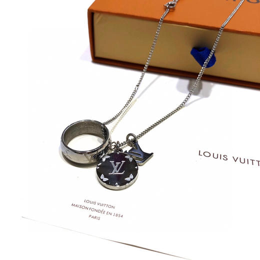 Louis Vuitton LV Monogram 戒指指环吊坠 项链 商品图5