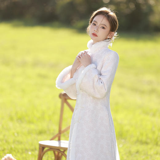 LSB1779 白色旗袍秋冬季2022年新款长袖中国风年轻款少女长袖加厚外披外套 商品图1