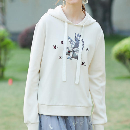 欧芮儿 秋装2019新款女装绣花卫衣女连帽百搭宽松保暖上衣 商品图0