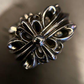 𝐂𝐡𝐫𝐨𝐦𝐞 𝐡𝐞𝐚𝐫𝐭𝐬 克罗心鸢尾花戒