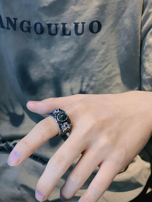 Gucci古驰   孔雀石虎头戒 商品图4