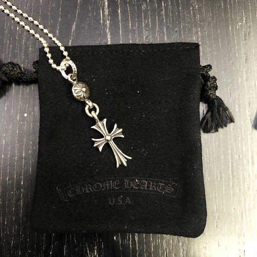 克罗心经典十字花项链 商品图1