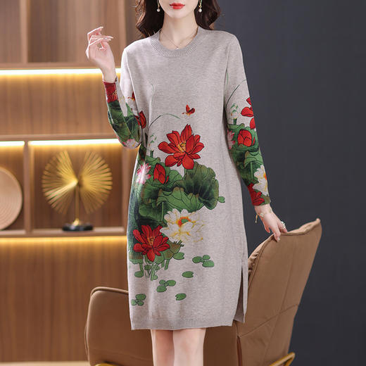 秋冬配大衣的毛衣裙，大款下摆开叉圆领洋气中长款印花连衣裙厚CC-38-8809 商品图0