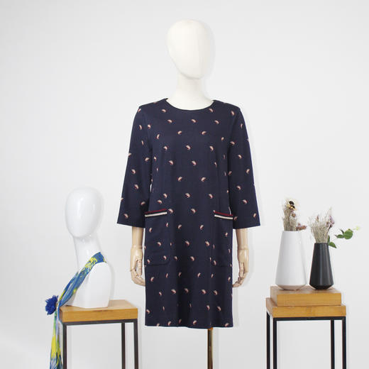 FOCALS福柯斯新款通勤圆领七分袖针织提花中长款连衣裙FRG3X625BV 商品图4