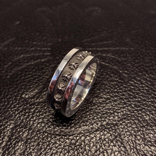 克罗心Mini plus 十字花戒指 商品图0