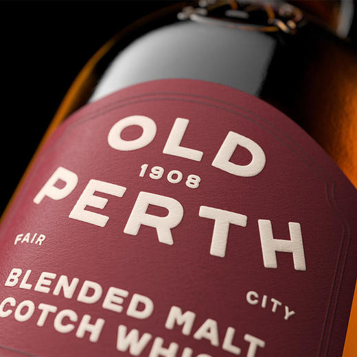 46°老伯斯雪莉桶经典调和麦芽威士忌700ml 商品图2