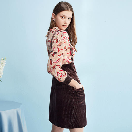 2018夏装新款时尚套装碎花雪纺衫+丝绒背带连衣裙女两件套[] 商品图2