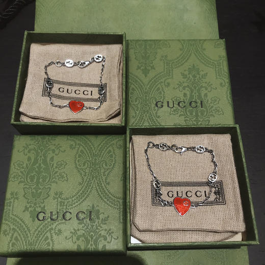 𝐆𝐮𝐜𝐜* 珐琅红心手链 商品图3