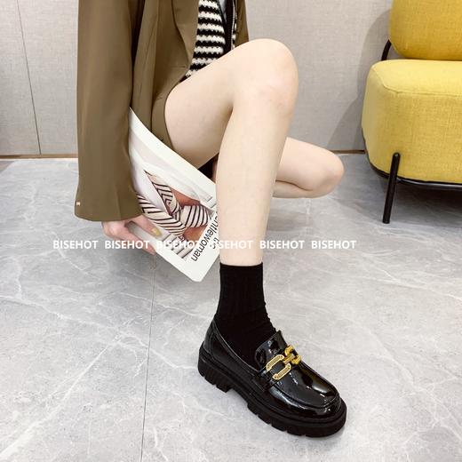 新品贴皮薄绒垫柔软百搭乐福鞋756B15671 商品图4