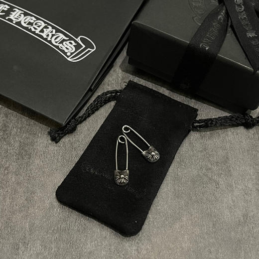 𝐂𝐡𝐫𝐨𝐦𝐞 𝐡𝐞𝐚𝐫𝐭𝐬克罗心  环形别针 商品图1