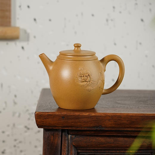 龙德堂陶艺 汤宣武《十二月花神·出水芙蓉（十月芙蓉花）》金砂段 280cc 商品图0