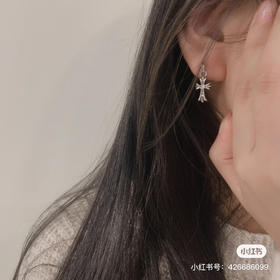 𝗖𝗵𝗿𝗼𝗺𝗲 𝗛𝗲𝗮𝗿𝘁𝘀 Babyfat 镶石耳钉