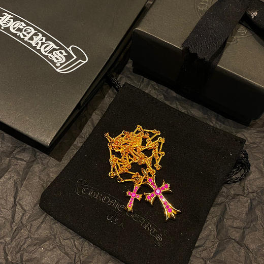 𝐂𝐡𝐫𝐨𝐦𝐞 𝐡𝐞𝐚𝐫𝐭𝐬克罗心22k镀金红钻双十字架项链 商品图1