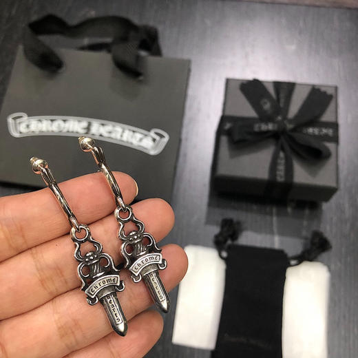 Chrome hearts 克罗心大宝剑耳钉 商品图4
