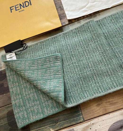 字母提花围巾。30*180 商品图2