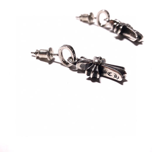 𝗖𝗵𝗿𝗼𝗺𝗲 𝗛𝗲𝗮𝗿𝘁𝘀 Babyfat 镶石耳钉 商品图5