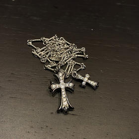 𝐂𝐡𝐫𝐨𝐦𝐞 𝐡𝐞𝐚𝐫𝐭𝐬克罗心镀白金镶石大小十字架项链